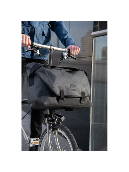 BROMPTON Metro L <br /> vandeniui atsparus krepšys su rėmu